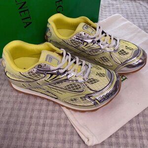 Sleek Bottega Veneta Orbit Sneakers, Enhanced Quality